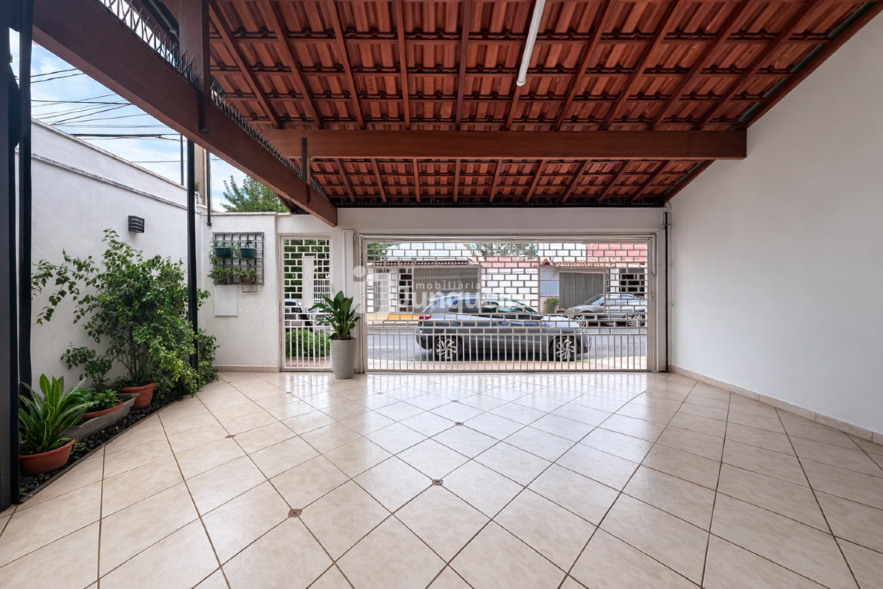 Casa em Condomínio à venda no Villagio Santa Laura, 5 quartos, sendo 2 suítes, 2 vagas, no bairro Água Branca em Piracicaba - SP