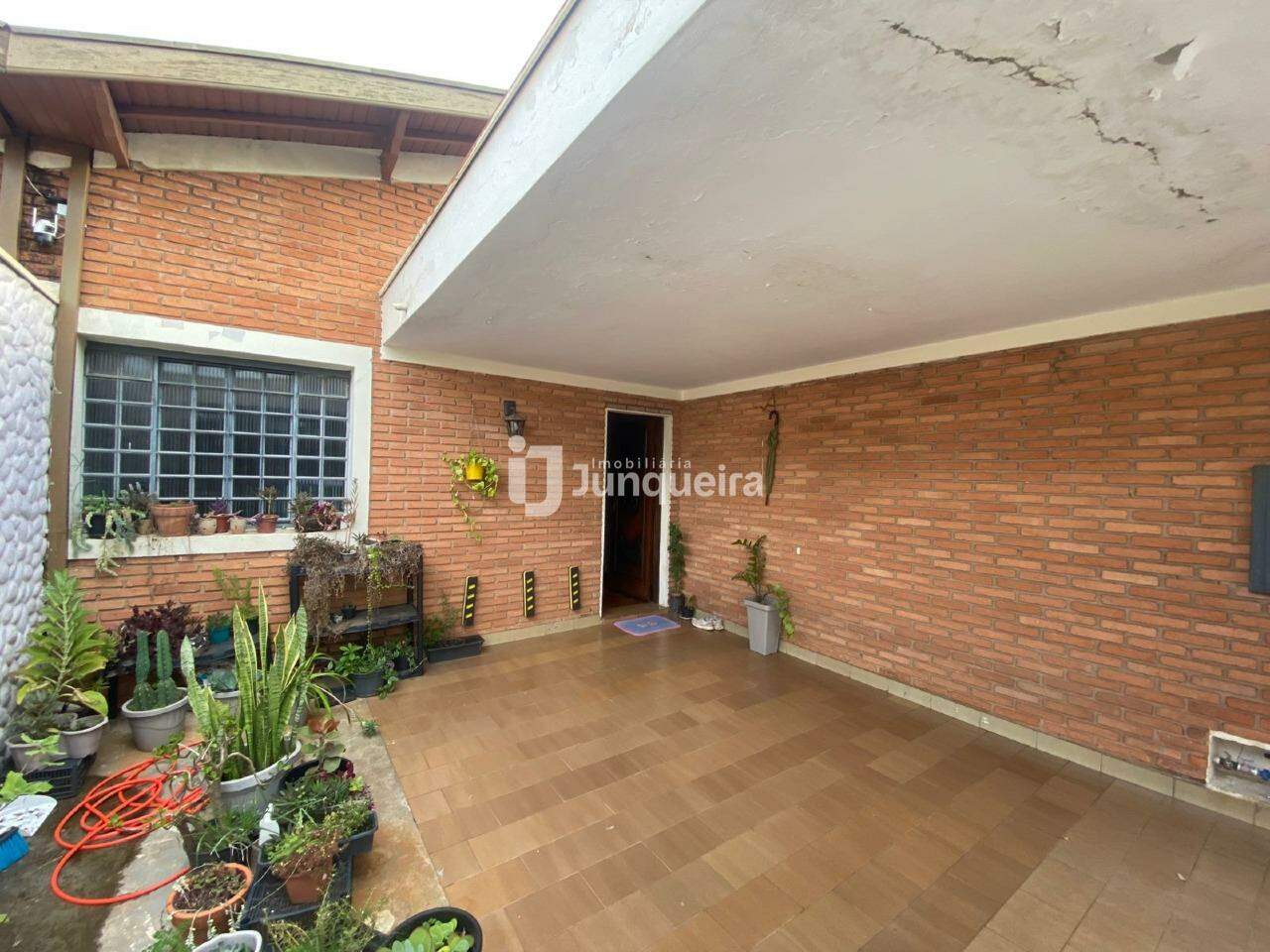 Casa à venda, 2 quartos, 1 vaga, no bairro Vila Rezende em Piracicaba - SP