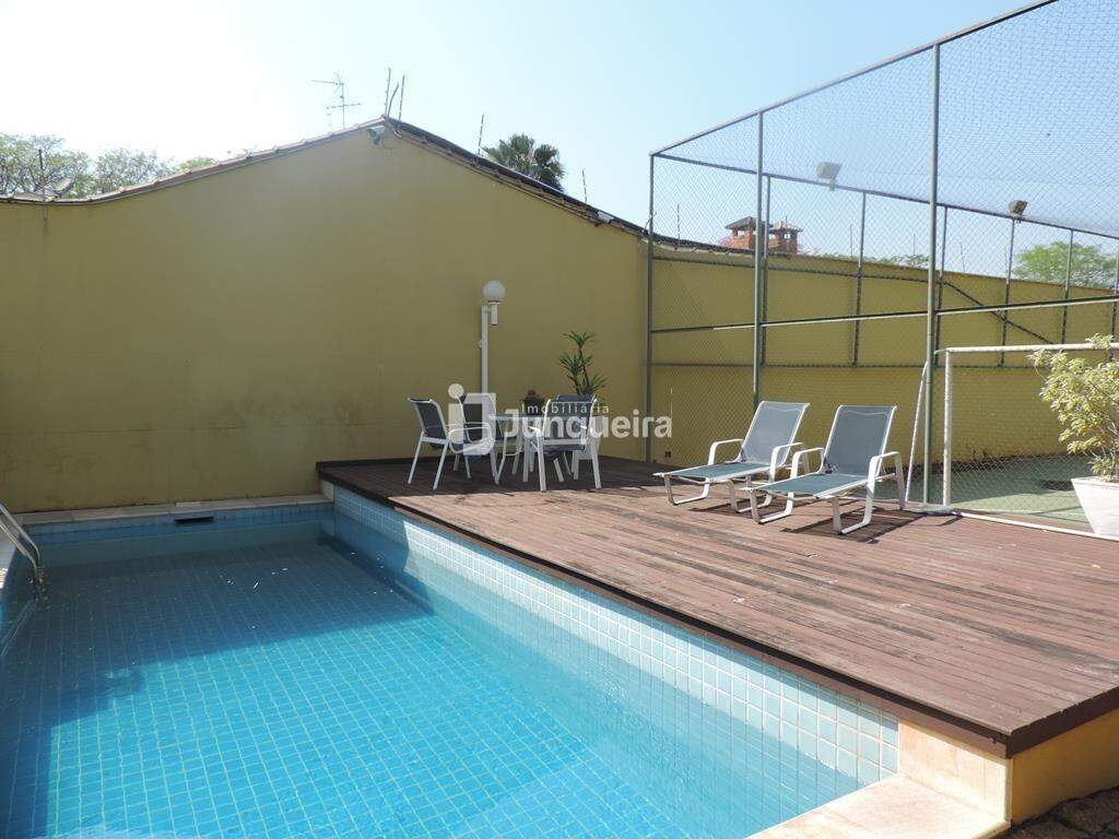 Casa para alugar, 5 quartos, sendo 1 suíte, 6 vagas, no bairro Nova Piracicaba em Piracicaba - SP