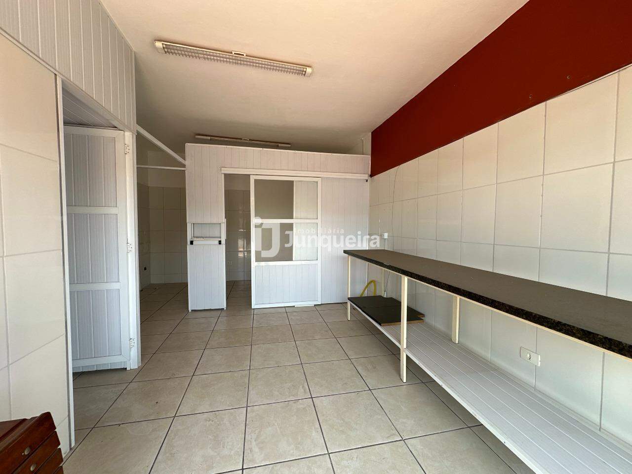 Sala Comercial para alugar, no bairro Vila Rezende em Piracicaba - SP