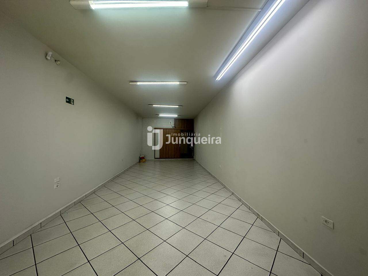 Salão à venda, no bairro Centro em Piracicaba - SP