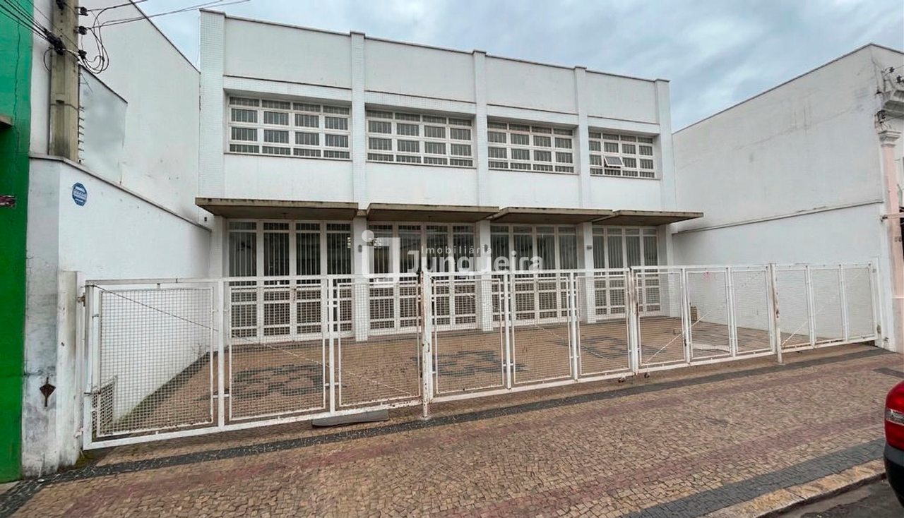 Salão à venda, 4 vagas, no bairro Centro em Piracicaba - SP