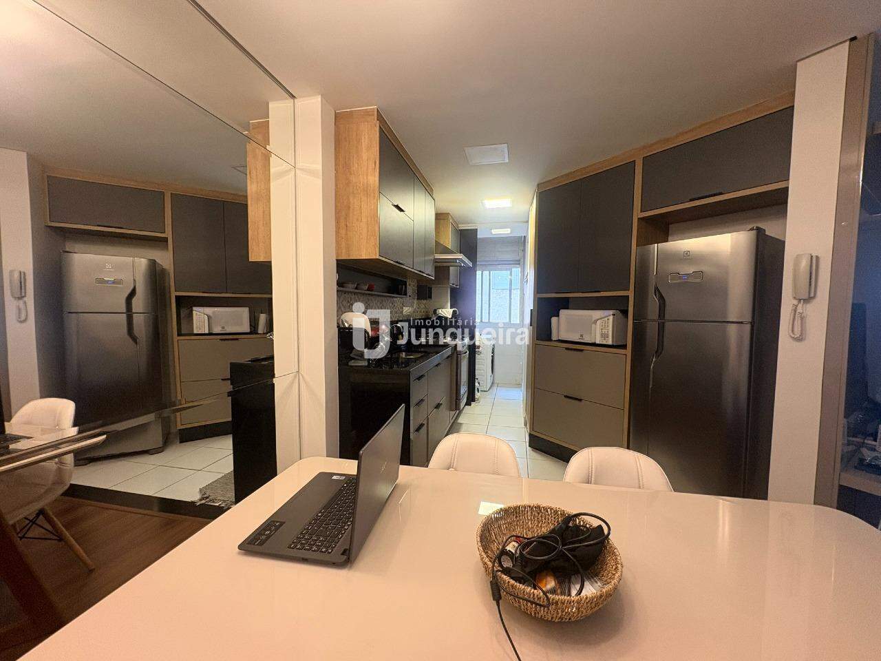 Apartamento à venda no Mirage, 2 quartos, sendo 1 suíte, 2 vagas, no bairro Paulicéia em Piracicaba - SP