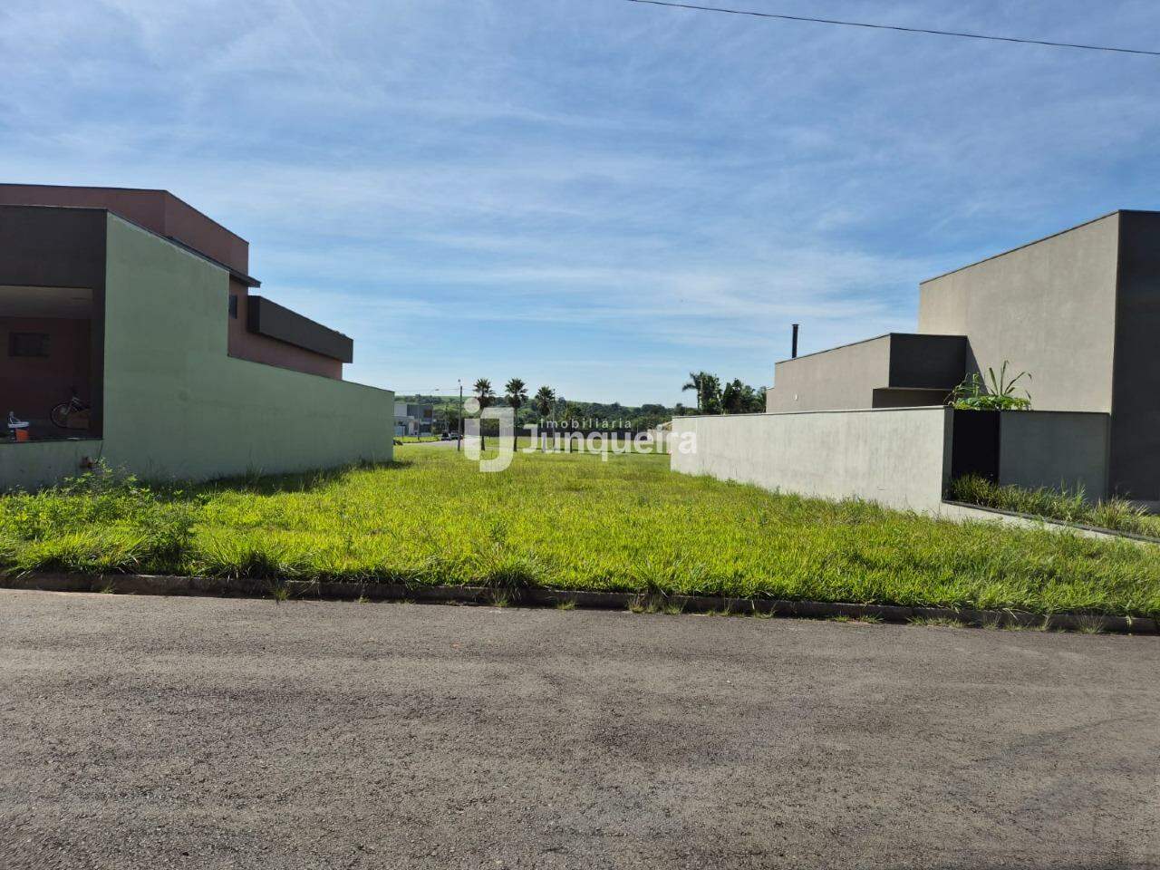 Terreno em Condomínio à venda no Terras de Artemis, no bairro Residencial Terras de Ártemis  em Piracicaba - SP