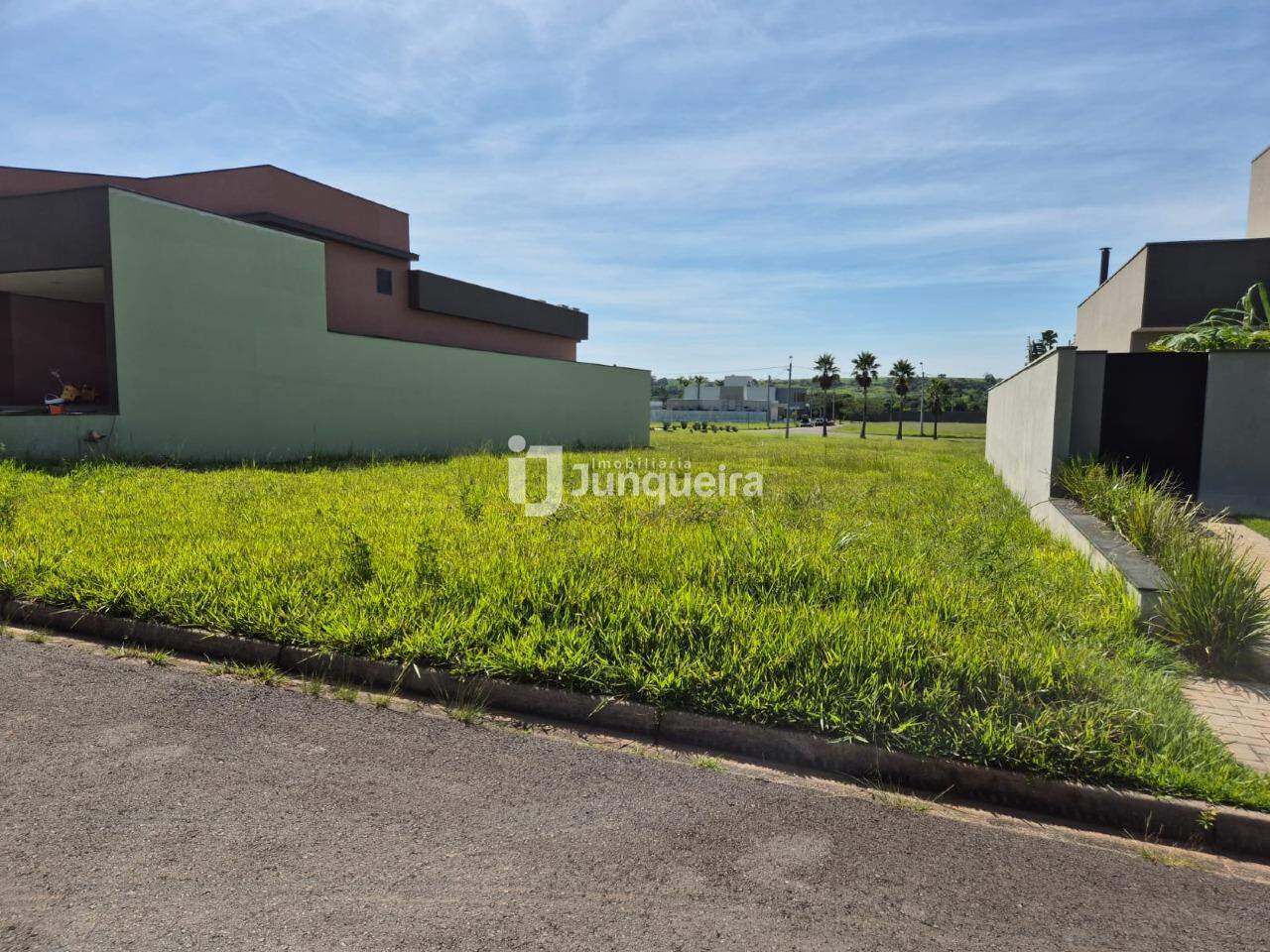 Terreno em Condomínio à venda no Terras de Artemis, no bairro Residencial Terras de Ártemis  em Piracicaba - SP