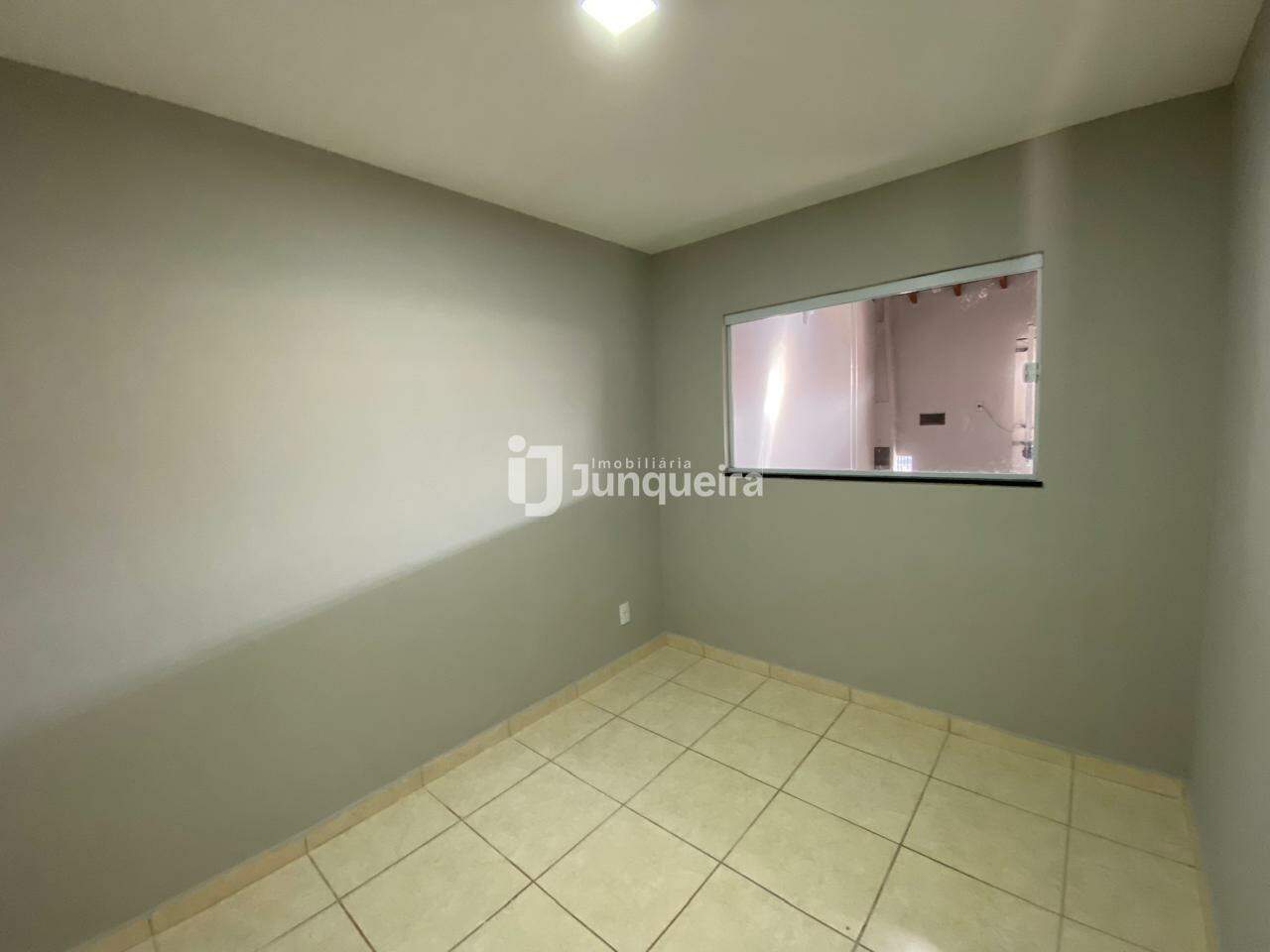 Casa à venda, 2 quartos, 2 vagas, no bairro Residencial Mont Carlo em Piracicaba - SP