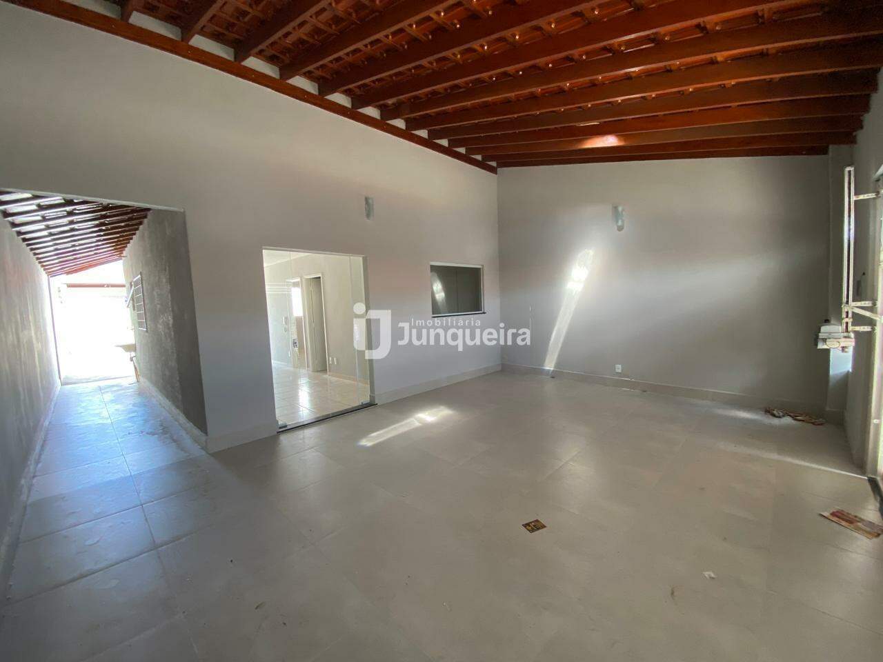 Casa à venda, 2 quartos, 2 vagas, no bairro Residencial Mont Carlo em Piracicaba - SP