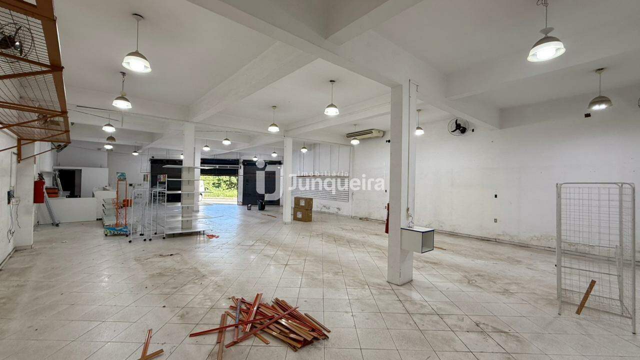 Salão para alugar, 5 vagas, no bairro São Luiz em Piracicaba - SP