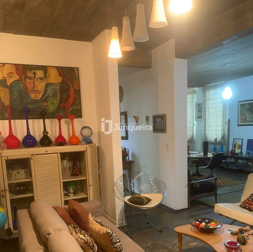 Casa à venda, 3 quartos, sendo 1 suíte, 2 vagas, no bairro Nova América em Piracicaba - SP