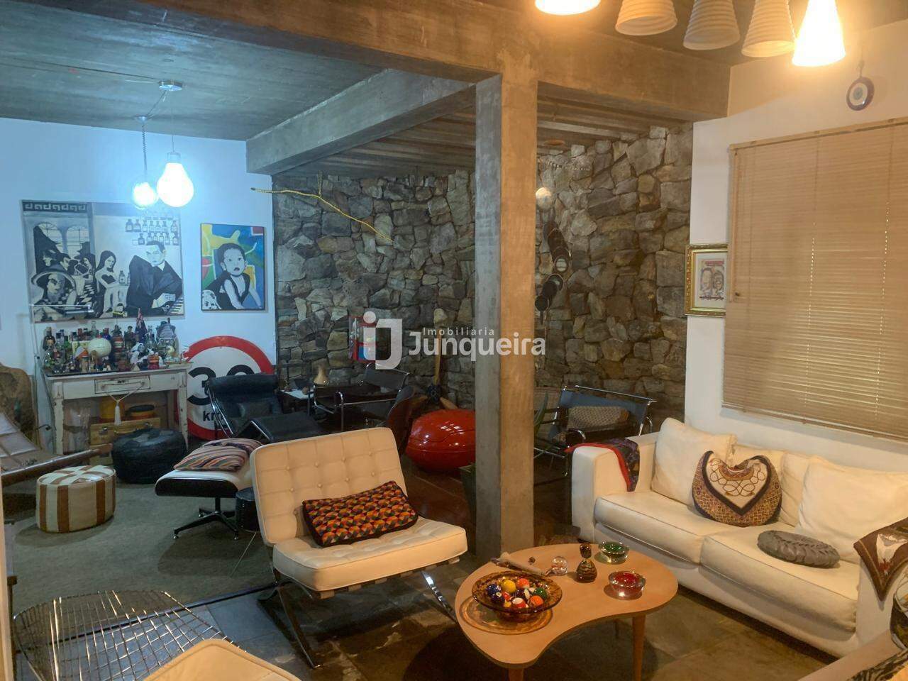 Casa à venda, 3 quartos, sendo 1 suíte, 2 vagas, no bairro Nova América em Piracicaba - SP