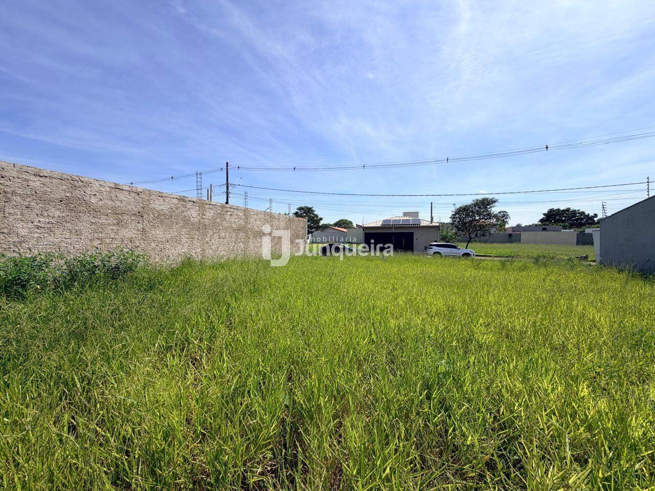 Terreno à venda, no bairro Santa Terezinha em Piracicaba - SP