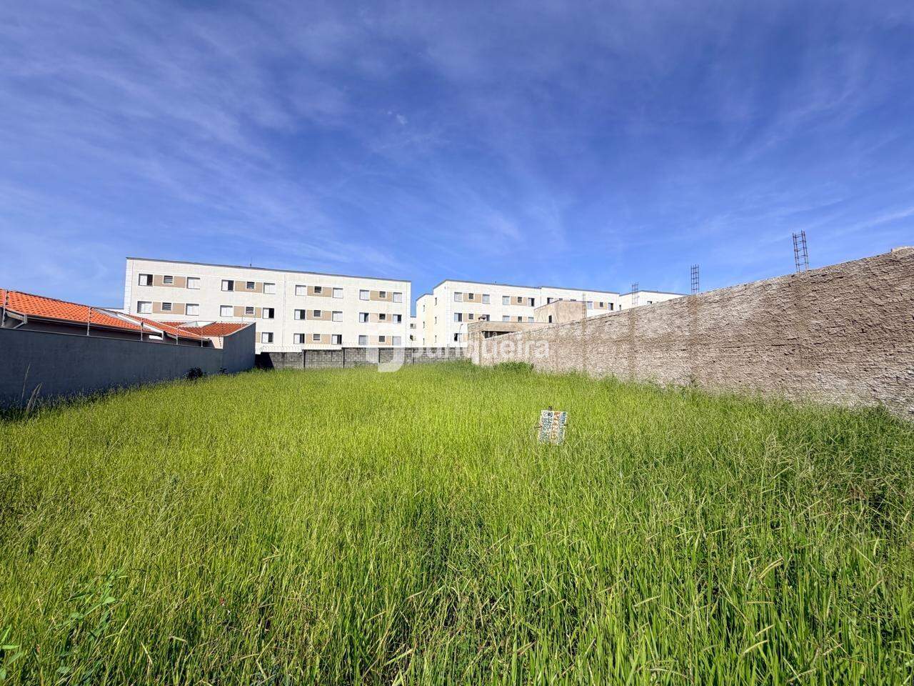 Terreno à venda, no bairro Santa Terezinha em Piracicaba - SP