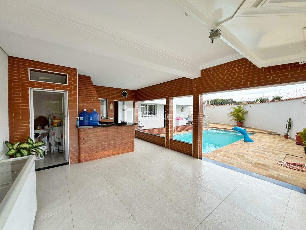 Casa à venda, 3 quartos, sendo 1 suíte, 2 vagas, no bairro Jardim São Vicente em Piracicaba - SP