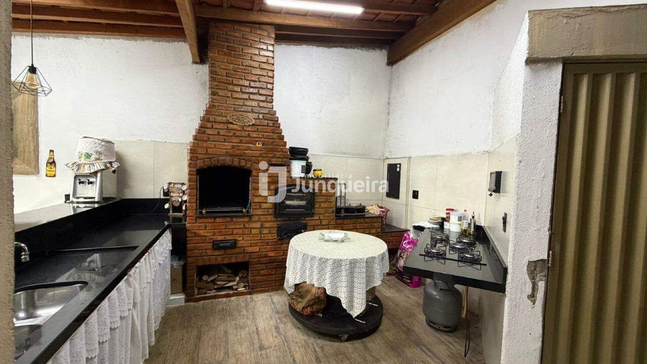 Casa à venda, 3 quartos, sendo 1 suíte, 2 vagas, no bairro Parque Conceição em Piracicaba - SP