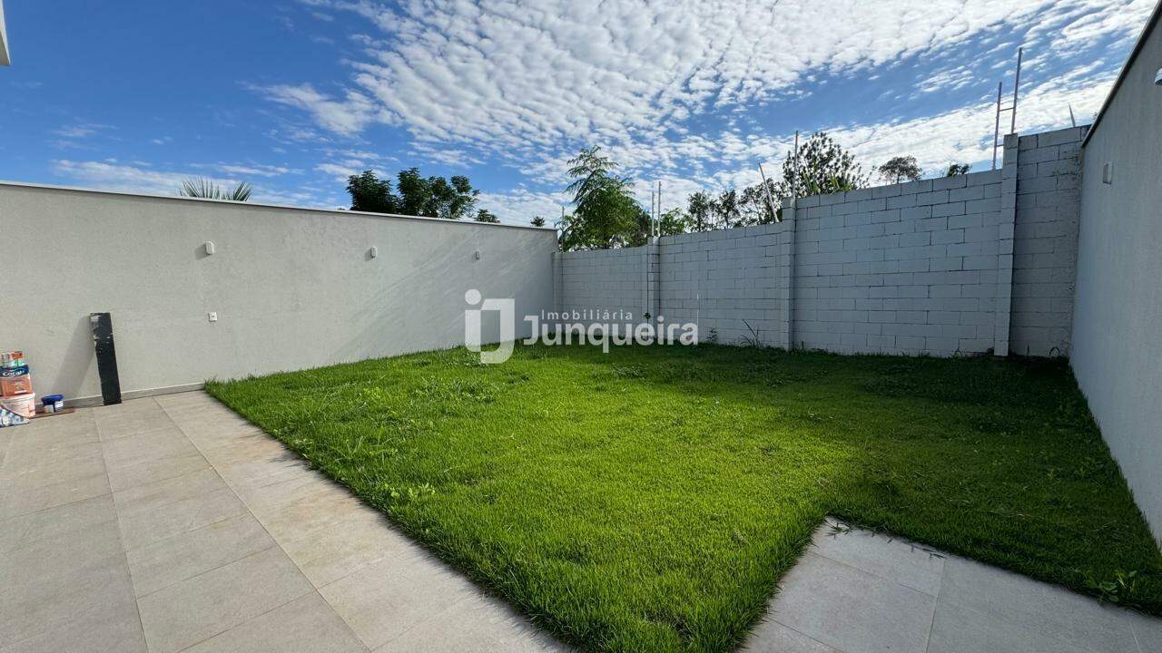 Casa em Condomínio à venda no  Portal do Horto, 2 quartos, sendo 2 suítes, 2 vagas, no bairro  Portal do Horto em Piracicaba - SP