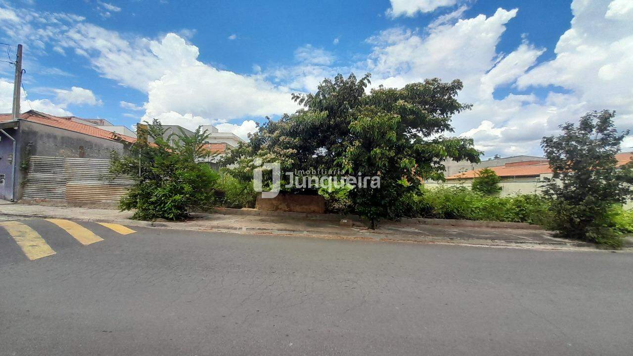 Terreno à venda, no bairro Parque Conceição II em Piracicaba - SP