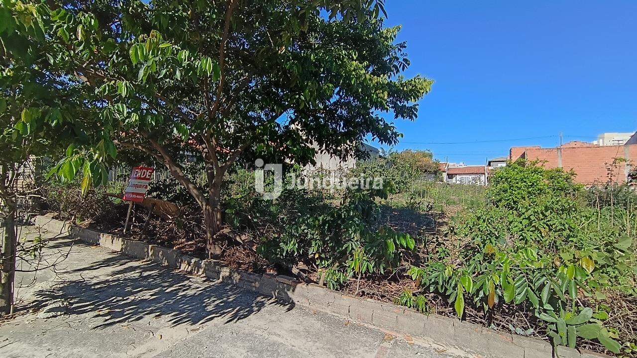 Terreno à venda, 1 vaga, no bairro Parque Conceição II em Piracicaba - SP