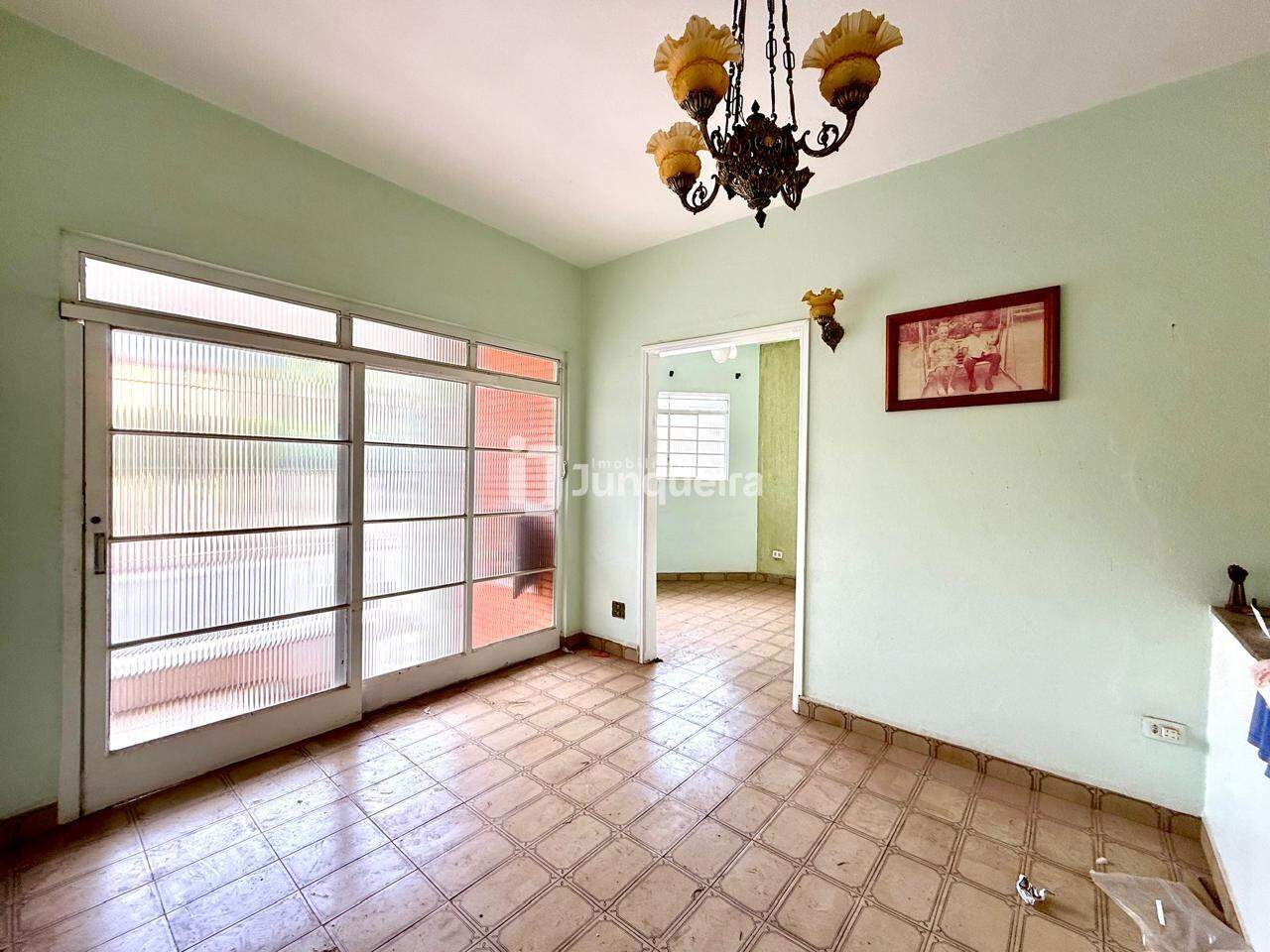 Casa à venda, 3 quartos, 2 vagas, no bairro São Judas em Piracicaba - SP