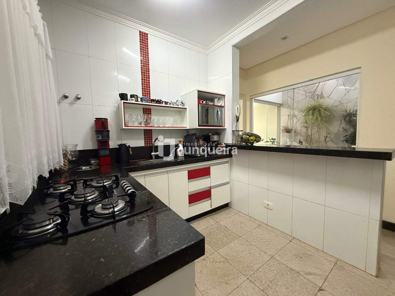 Casa à venda, 2 quartos, sendo 2 suítes, 2 vagas, no bairro Água Branca em Piracicaba - SP