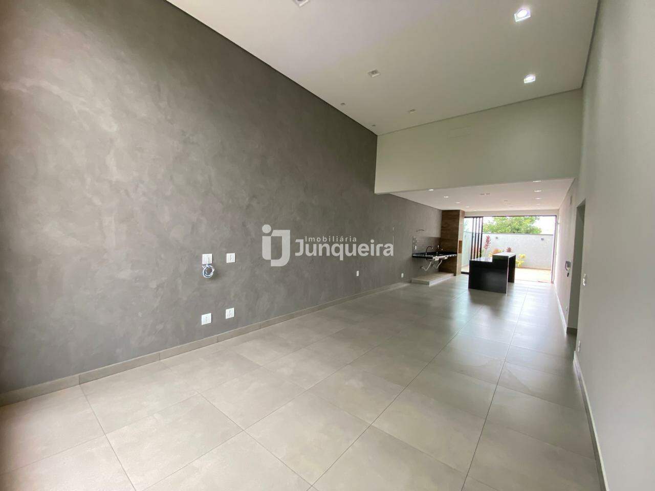 Casa em Condomínio à venda no Reserva Jardins , 3 quartos, sendo 1 suíte, 2 vagas, no bairro Condomínio Reserva Jardins em Piracicaba - SP