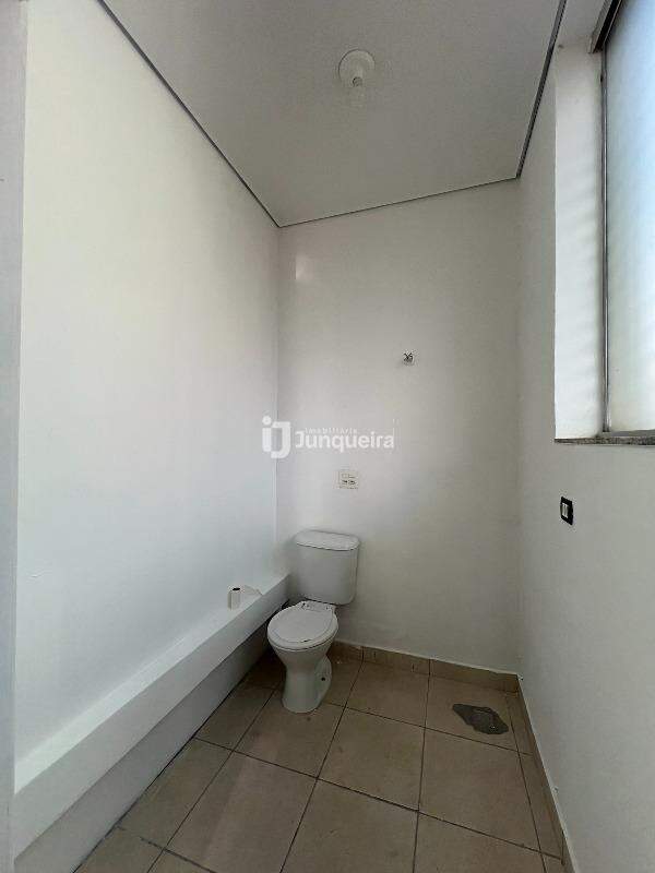 Salão para alugar, no bairro Centro em Piracicaba - SP