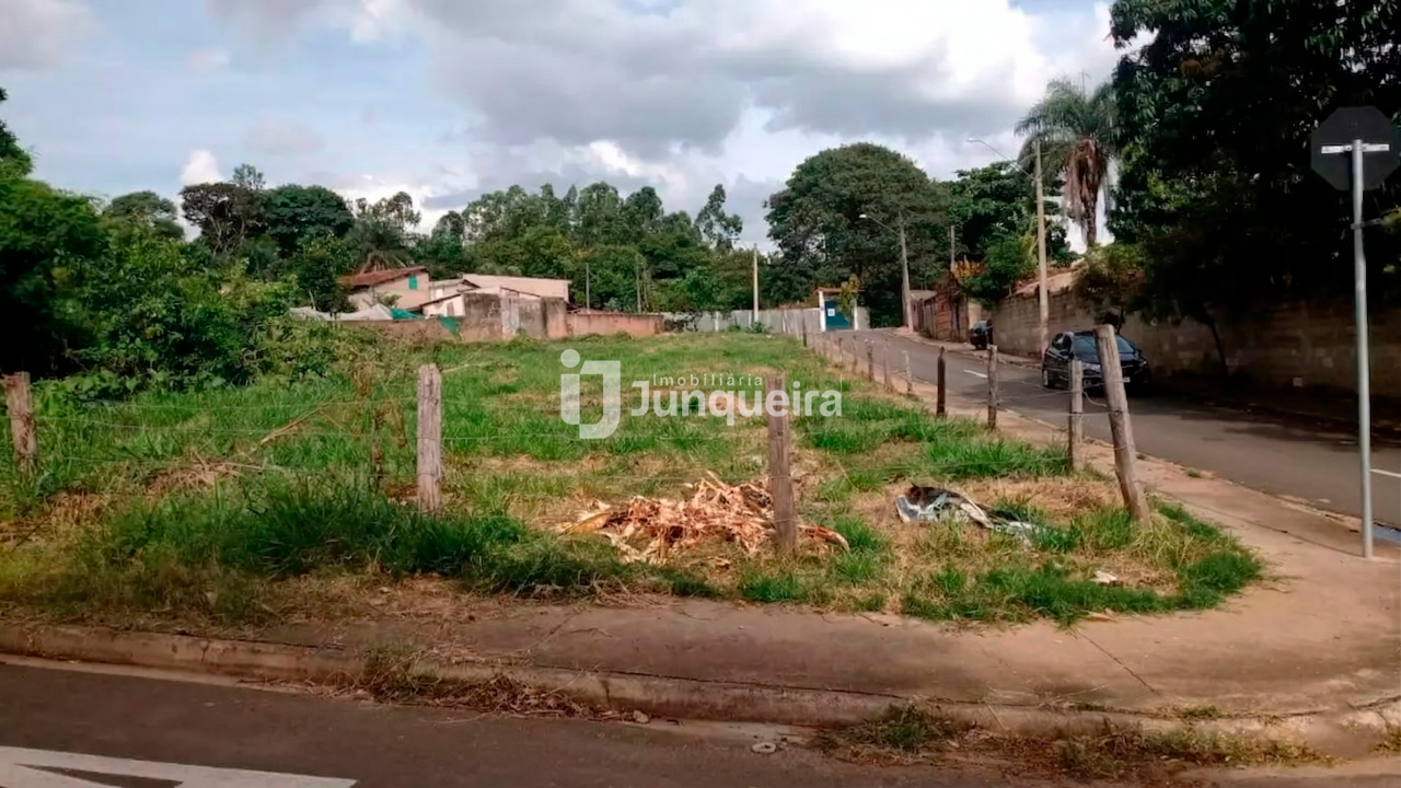 Terreno para alugar, no bairro Dois Córregos em Piracicaba - SP