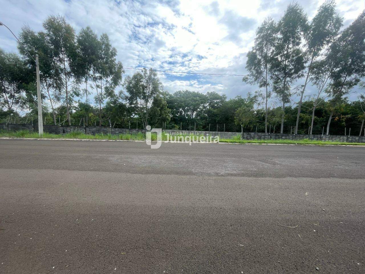 Terreno em Condomínio à venda no Belmonte, no bairro Belmonte em Piracicaba - SP