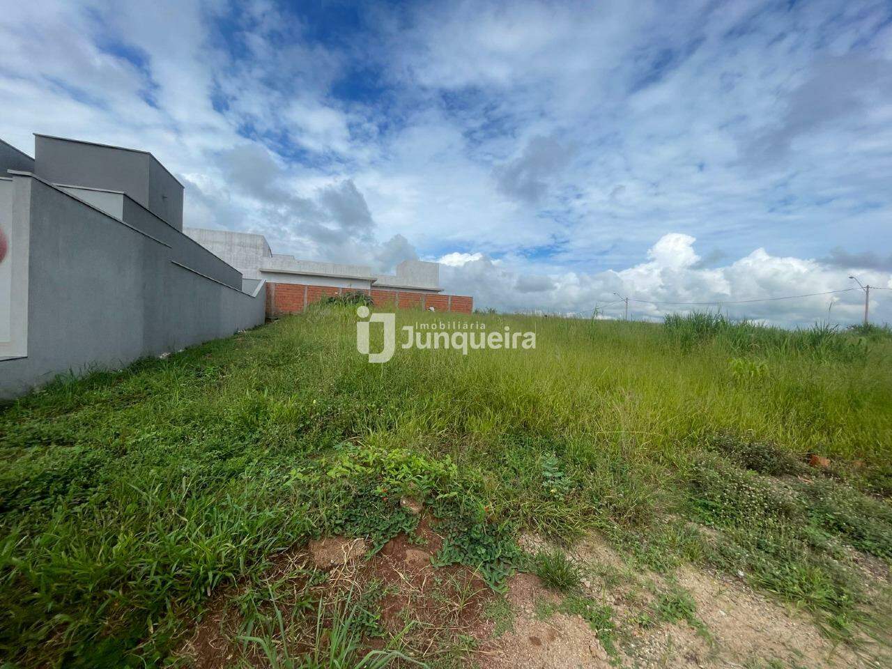 Terreno em Condomínio à venda no Belmonte, no bairro Belmonte em Piracicaba - SP