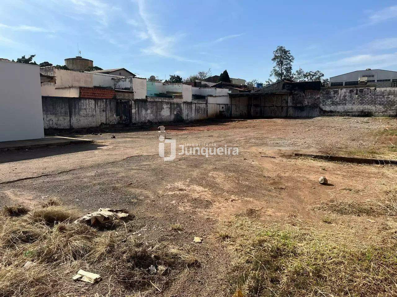 Terreno para alugar, no bairro Areão em Piracicaba - SP