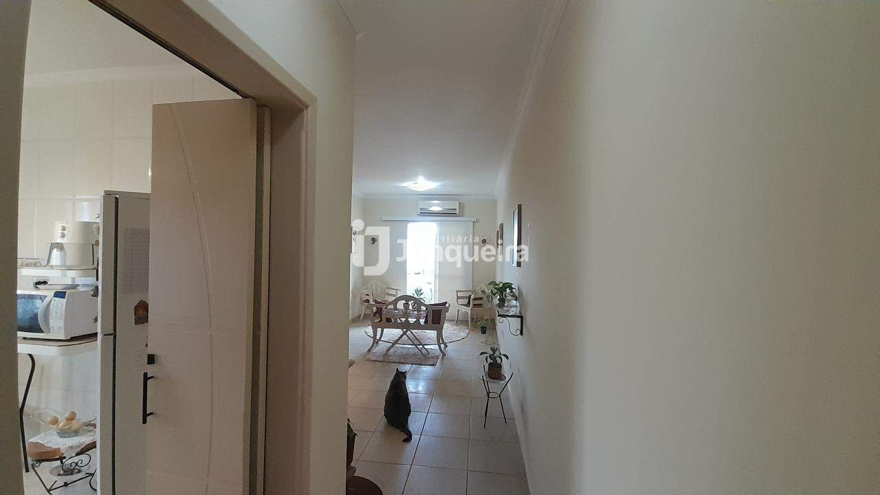 Apartamento à venda no Edifício América , 3 quartos, sendo 1 suíte, 2 vagas, no bairro Nova América em Piracicaba - SP