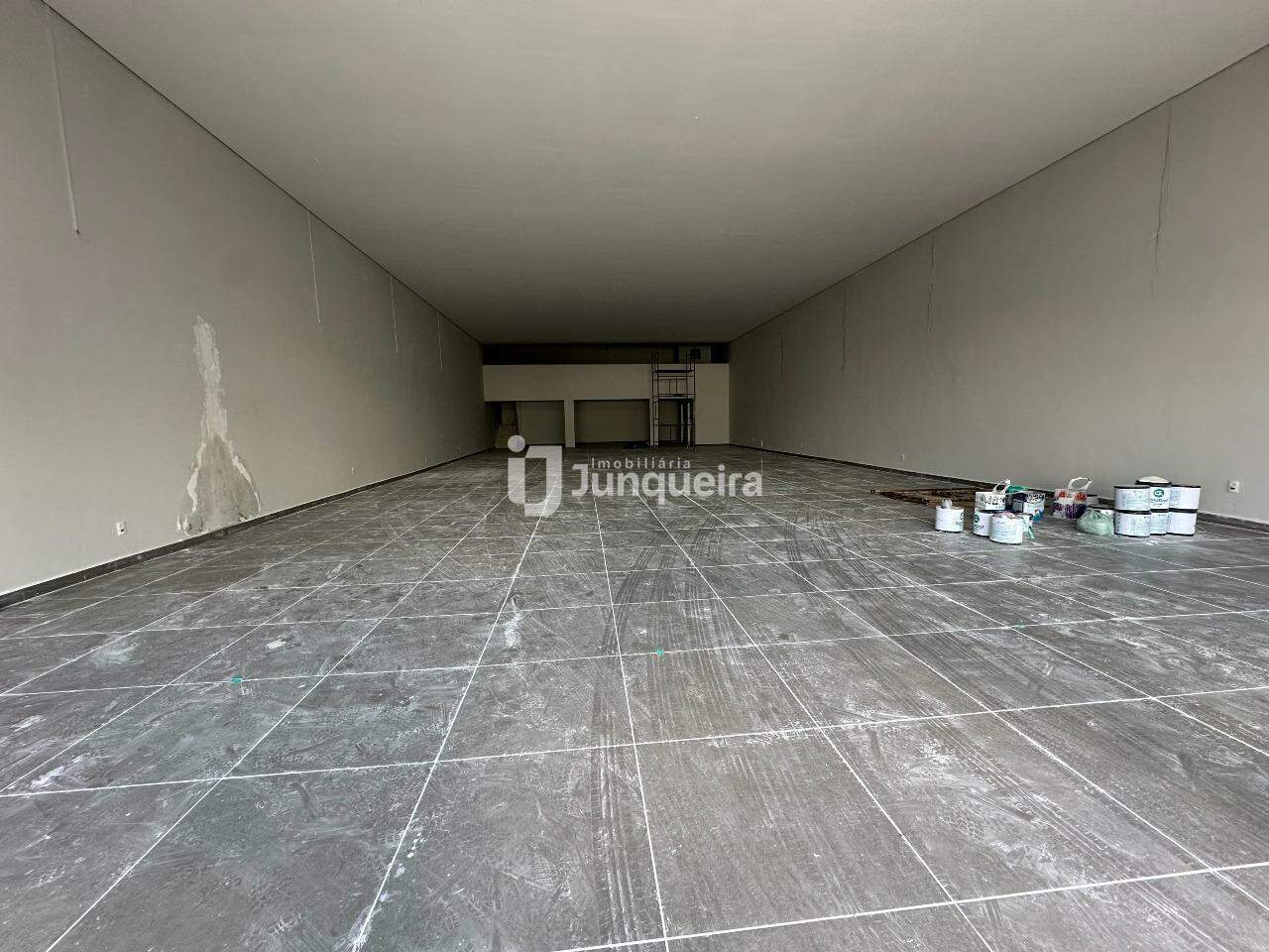 Galpão para alugar, no bairro Jardim Caxambu em Piracicaba - SP