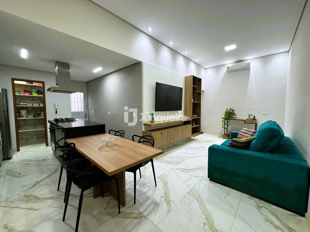 Casa à venda, 3 quartos, sendo 1 suíte, 2 vagas, no bairro Campos Do Conde em Piracicaba - SP