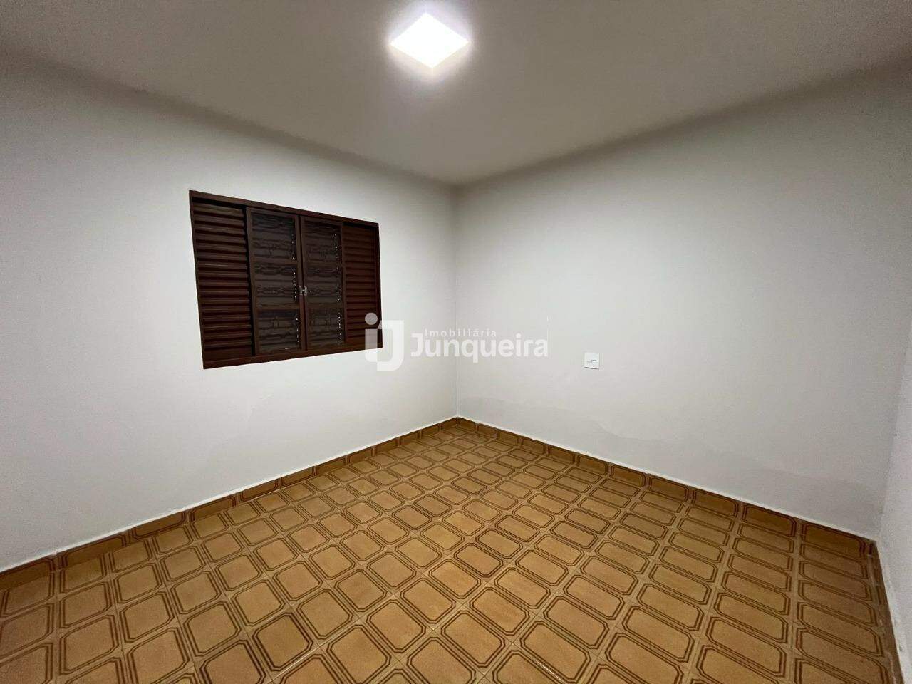 Casa para alugar, 2 quartos, no bairro Jaraguá em Piracicaba - SP