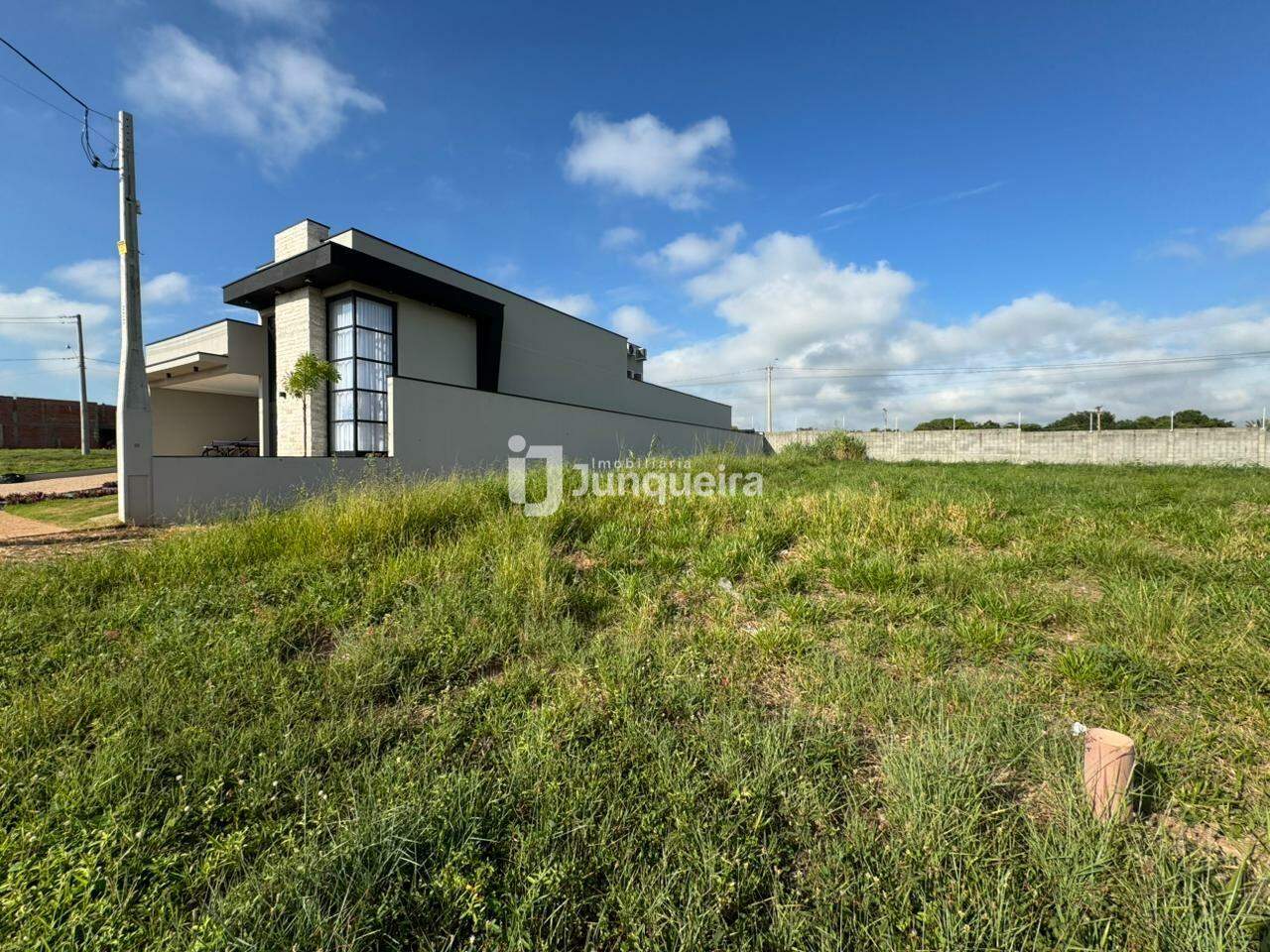 Terreno em Condomínio à venda no Belmonte, no bairro Belmonte em Piracicaba - SP