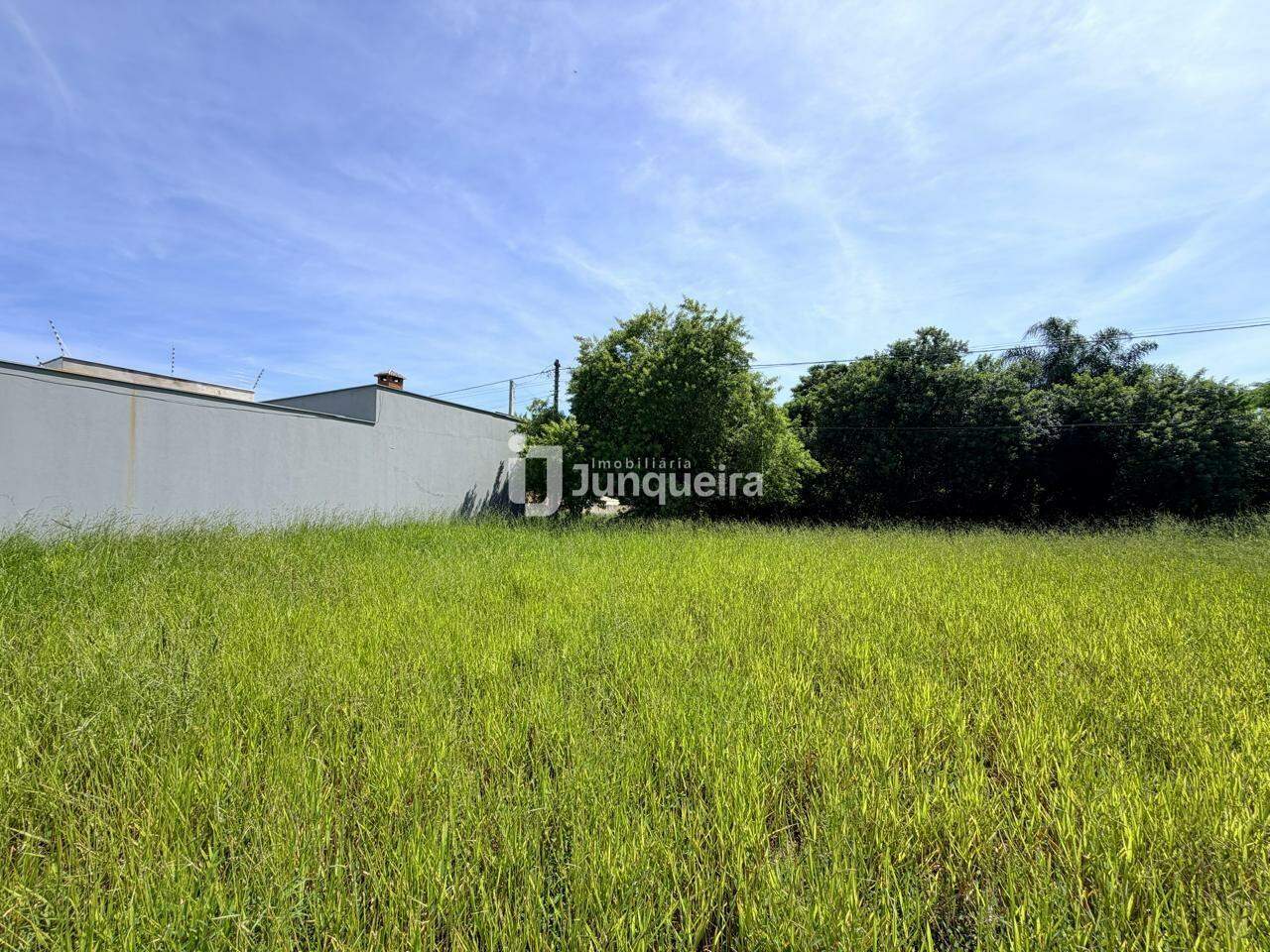 Terreno à venda, no bairro Santa Terezinha em Piracicaba - SP