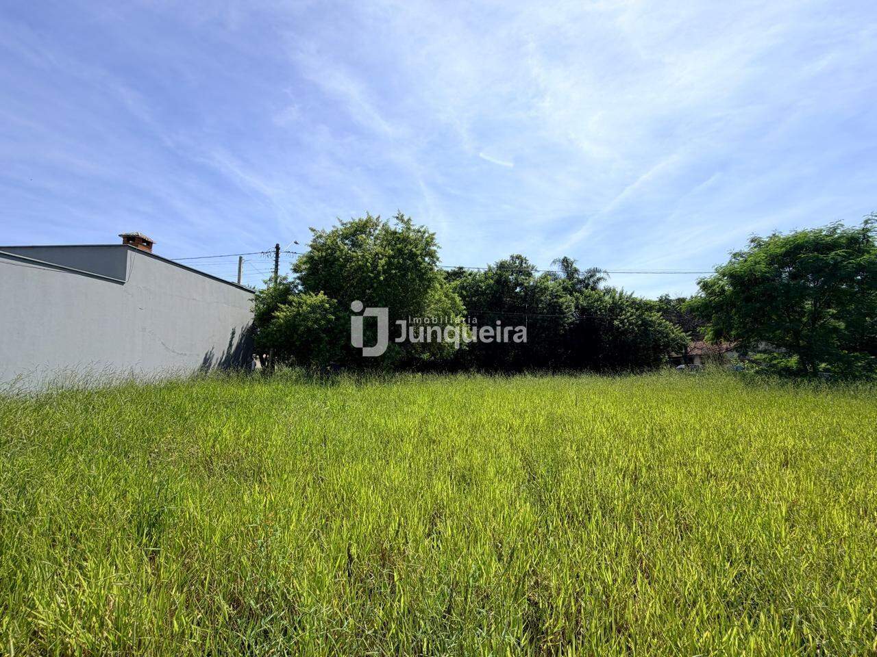 Terreno à venda, no bairro Santa Terezinha em Piracicaba - SP