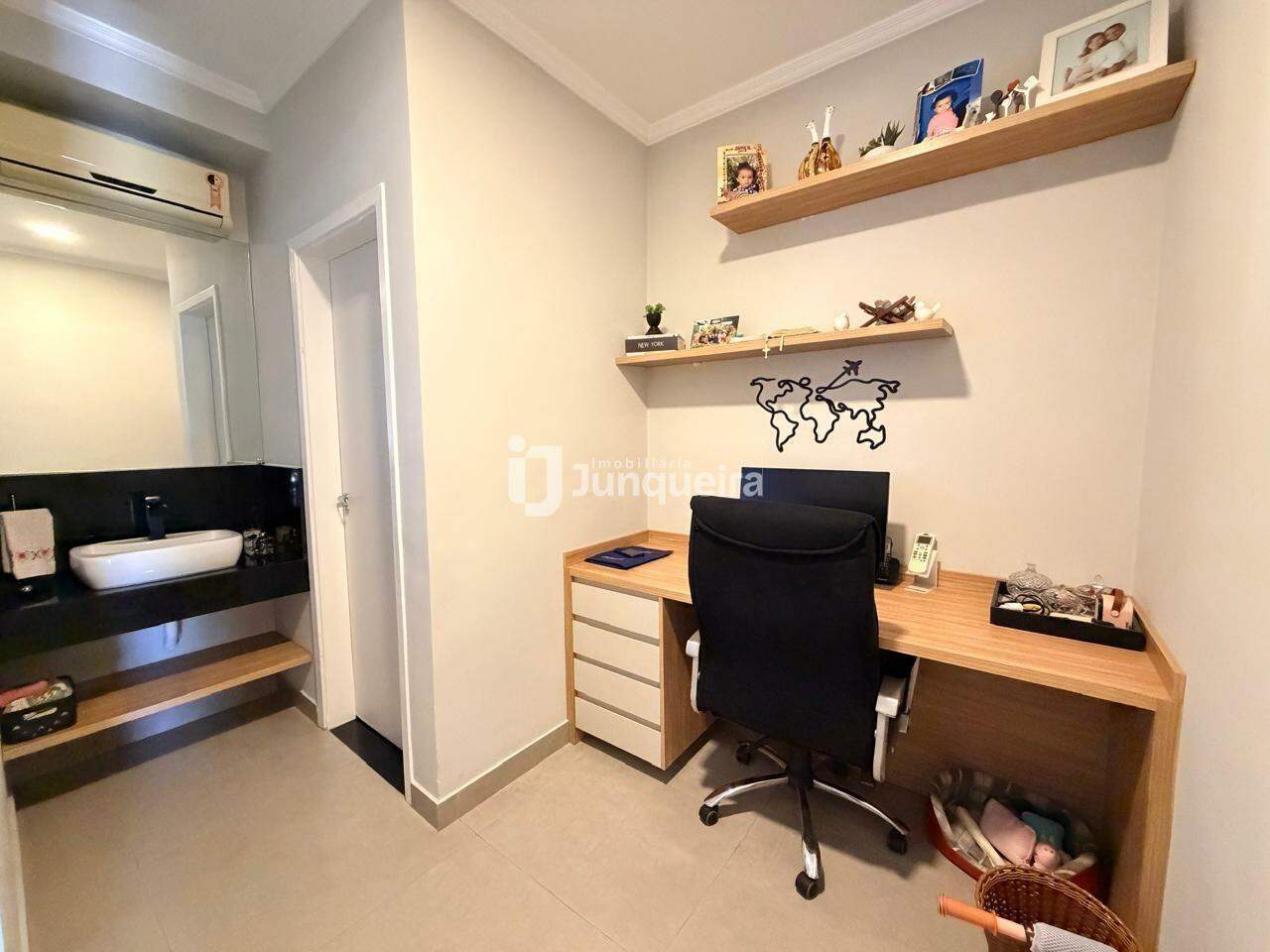 Casa à venda, 3 quartos, sendo 1 suíte, 2 vagas, no bairro Residencial Portal da Água Branca em Piracicaba - SP