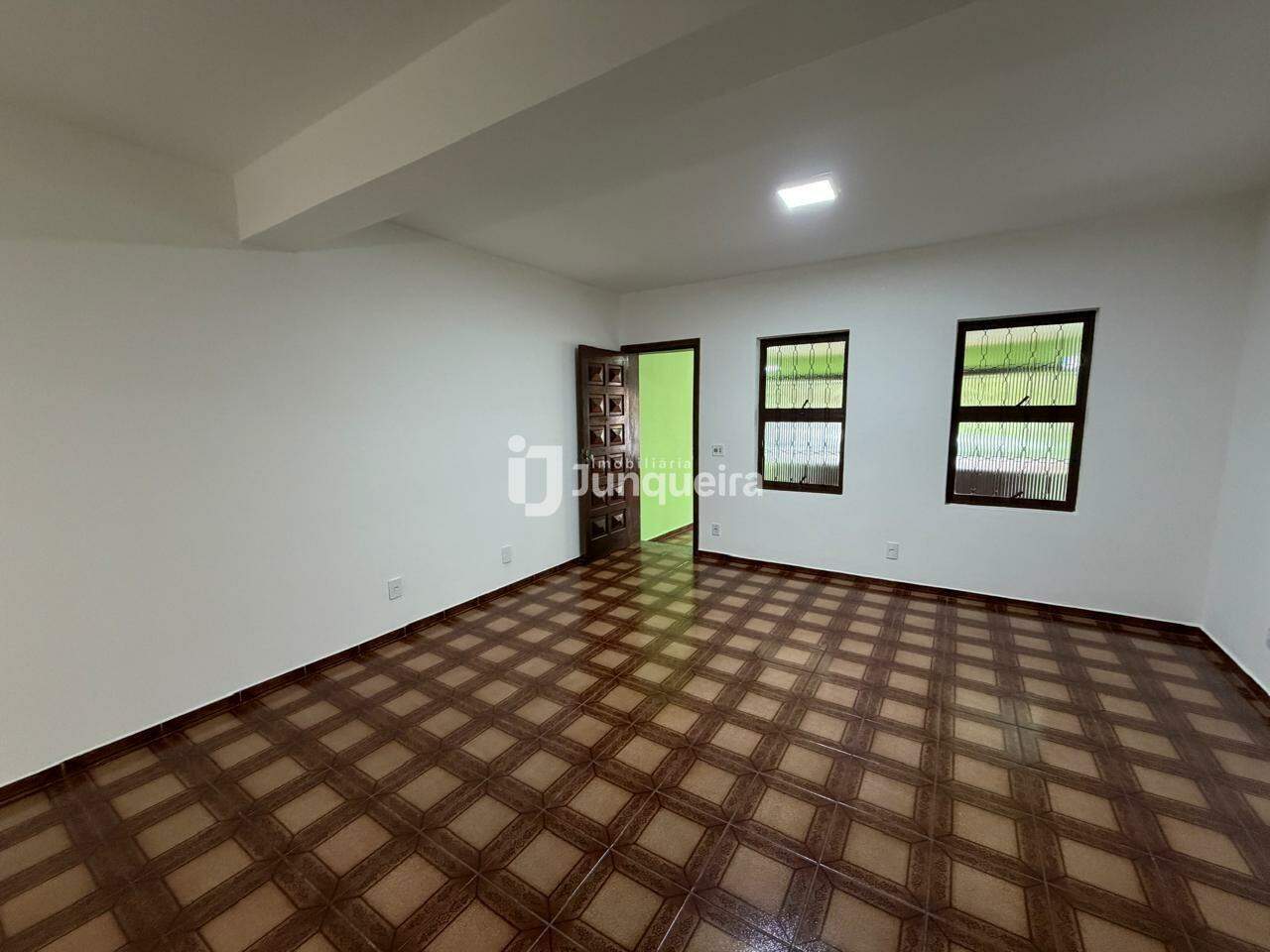 Casa à venda, 2 quartos, 2 vagas, no bairro Jardim Noiva da Colina em Piracicaba - SP
