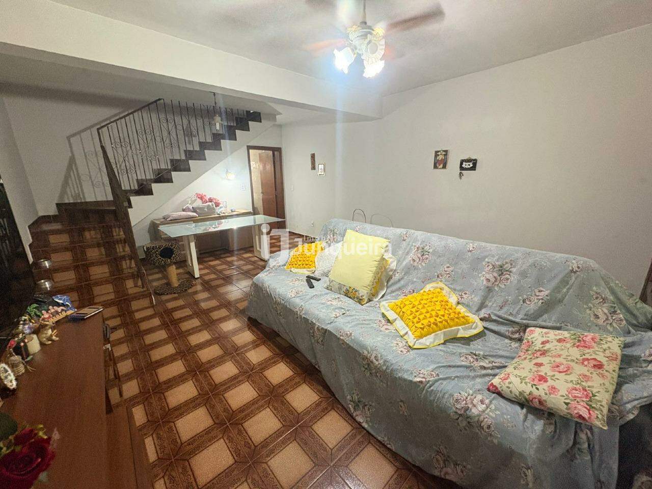Casa à venda, 2 quartos, 2 vagas, no bairro Jardim Noiva da Colina em Piracicaba - SP