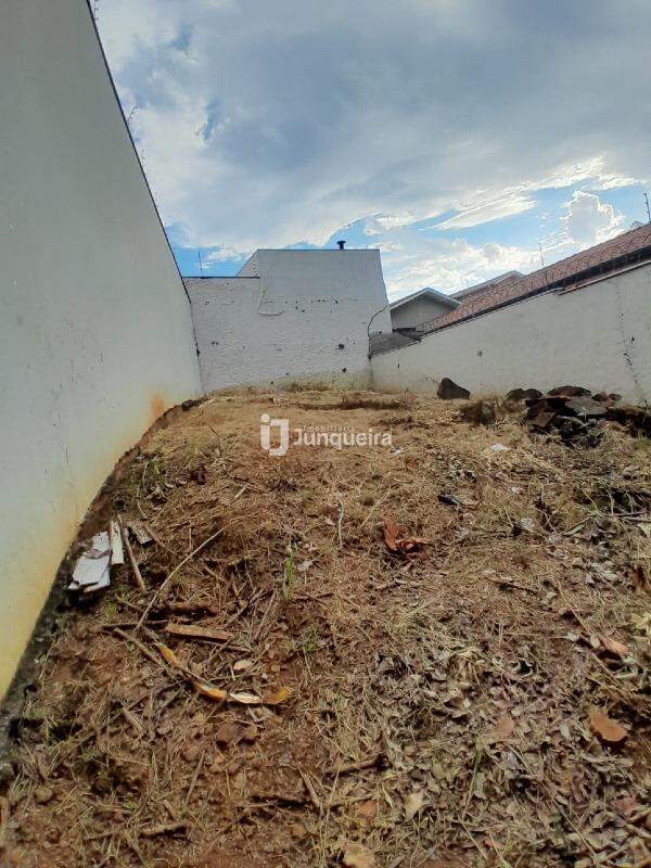 Terreno à venda, no bairro Jardim Witier em Piracicaba - SP