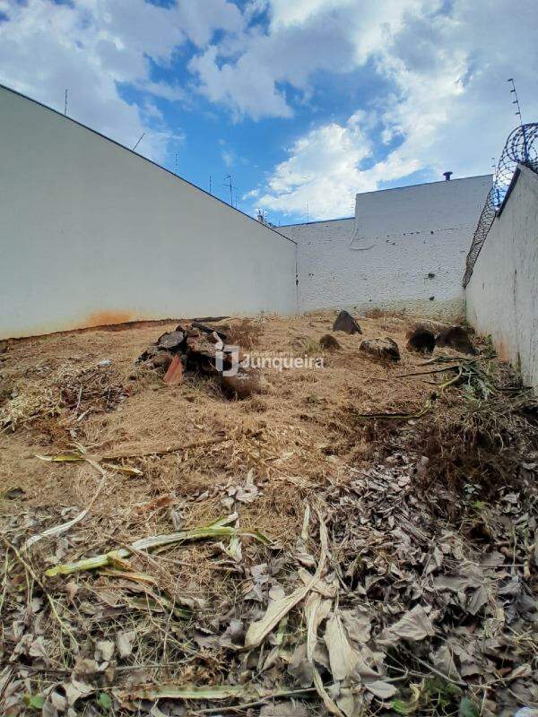 Terreno à venda, no bairro Jardim Witier em Piracicaba - SP