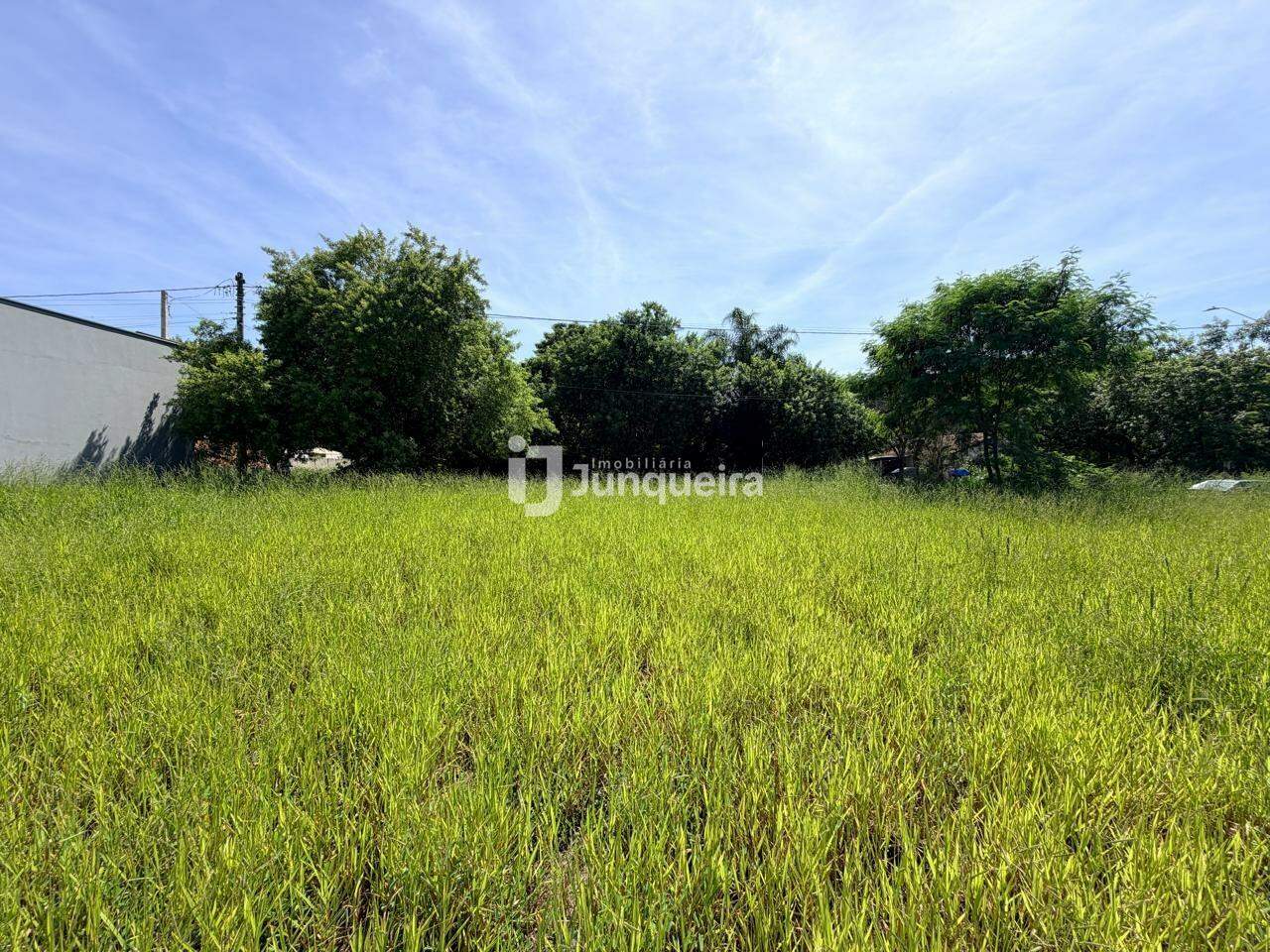 Terreno à venda, no bairro Santa Terezinha em Piracicaba - SP