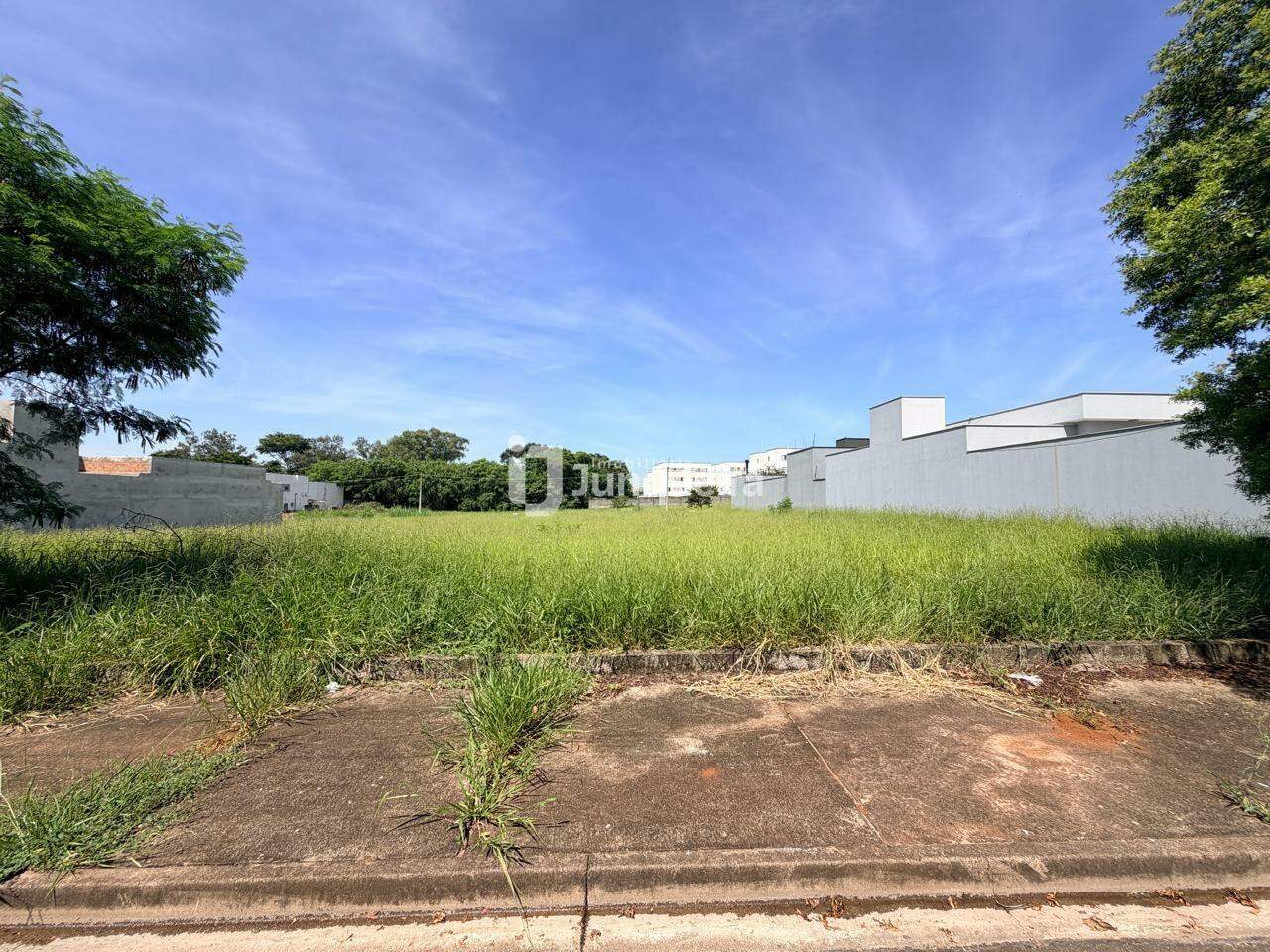Terreno à venda, no bairro Santa Terezinha em Piracicaba - SP