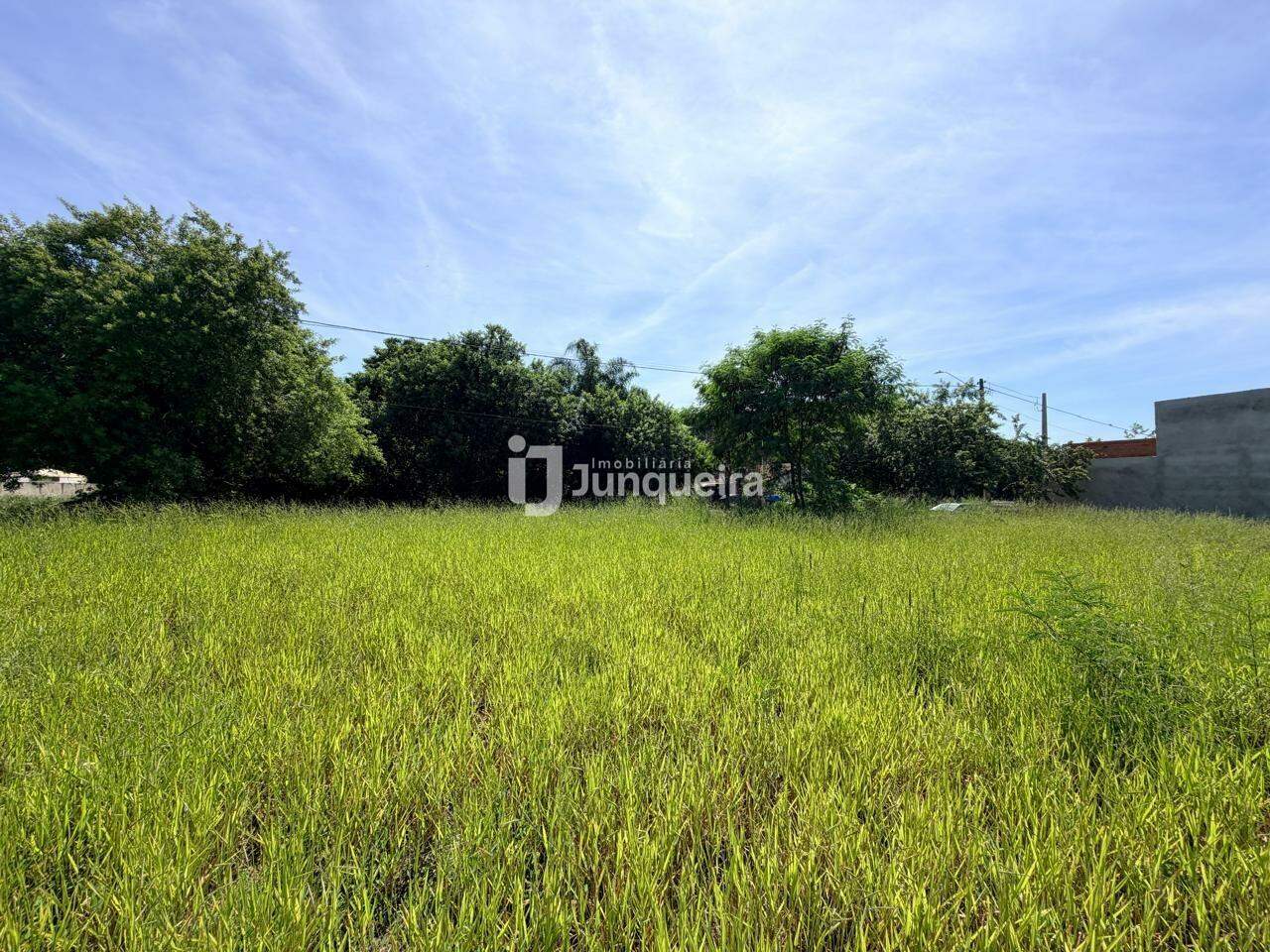 Terreno à venda, no bairro Santa Terezinha em Piracicaba - SP