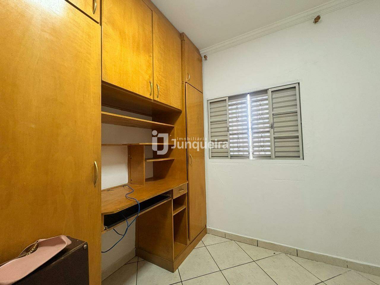 Casa à venda, 3 quartos, 3 vagas, no bairro Piracicamirim em Piracicaba - SP
