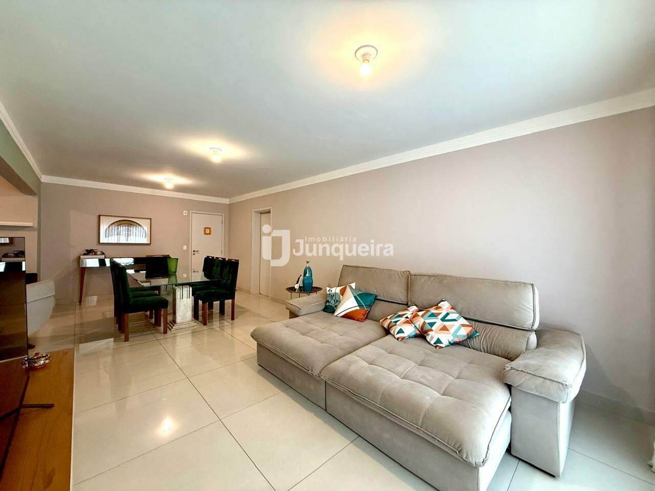 Apartamento à venda no Pedro Cobra, 3 quartos, sendo 3 suítes, 3 vagas, no bairro Paulista em Piracicaba - SP