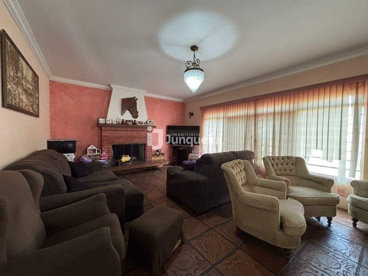Casa à venda, 4 quartos, sendo 1 suíte, 8 vagas, no bairro Nova Piracicaba em Piracicaba - SP