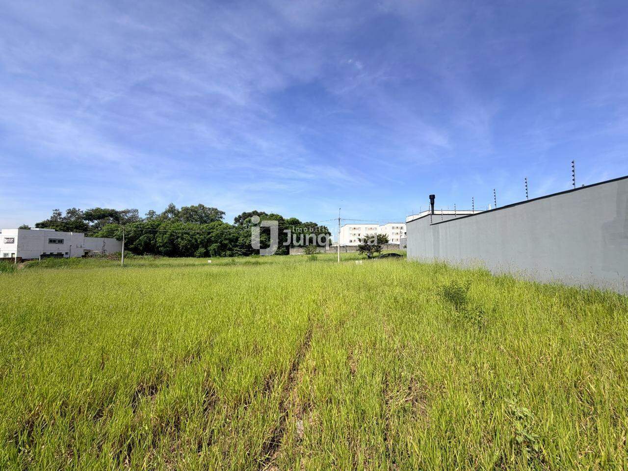 Terreno à venda, no bairro Santa Terezinha em Piracicaba - SP