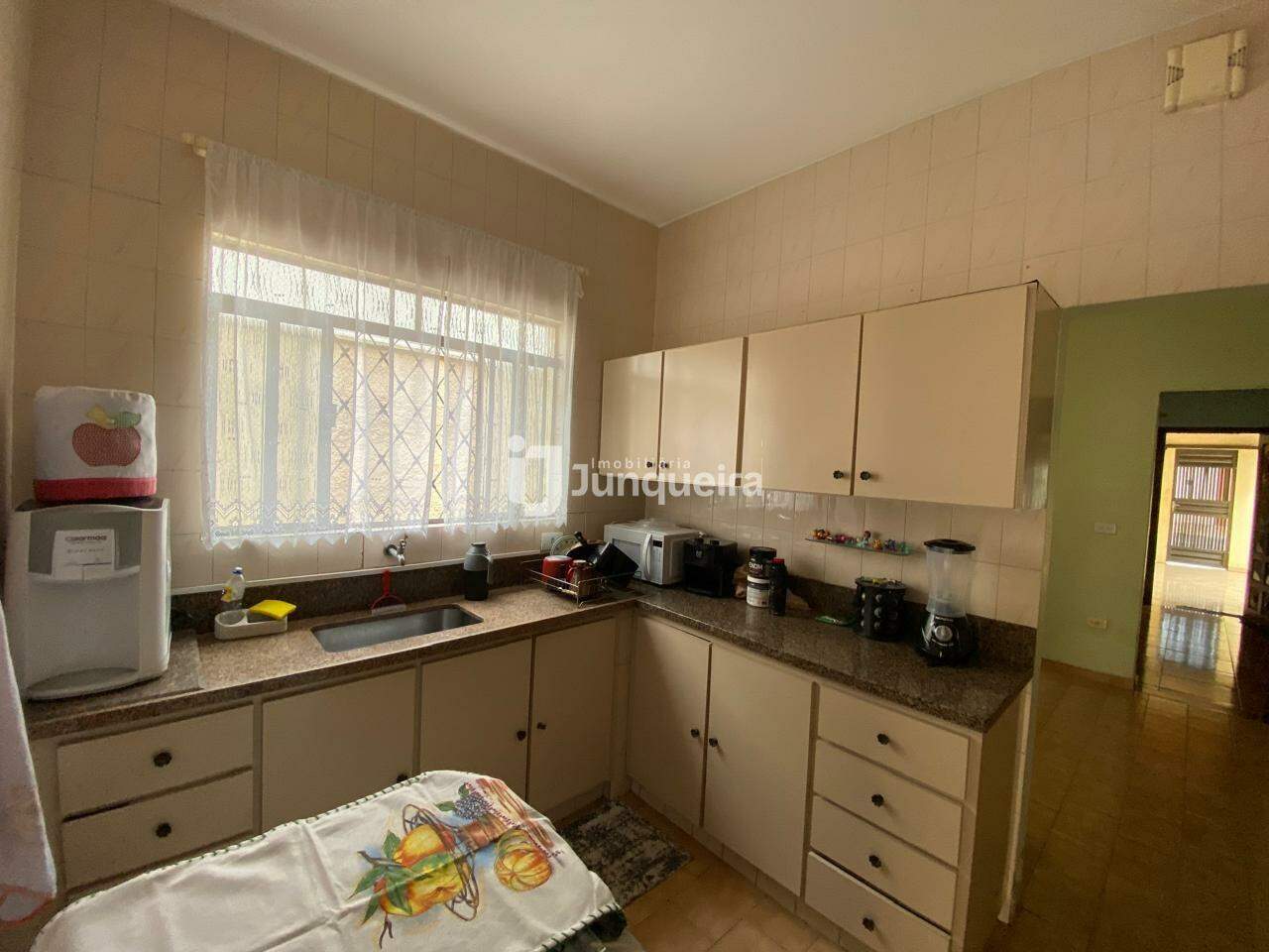 Casa à venda, 2 quartos, 3 vagas, no bairro Santa Terezinha em Piracicaba - SP