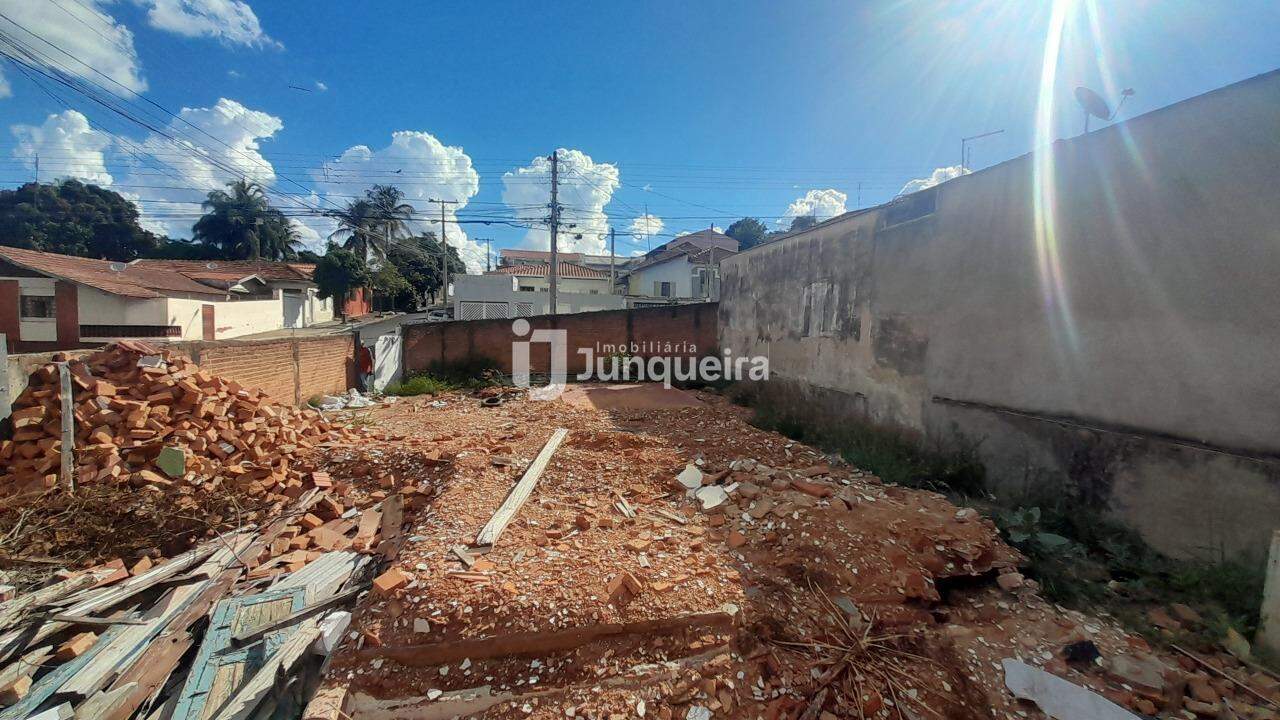 Terreno à venda, no bairro Paulista em Piracicaba - SP